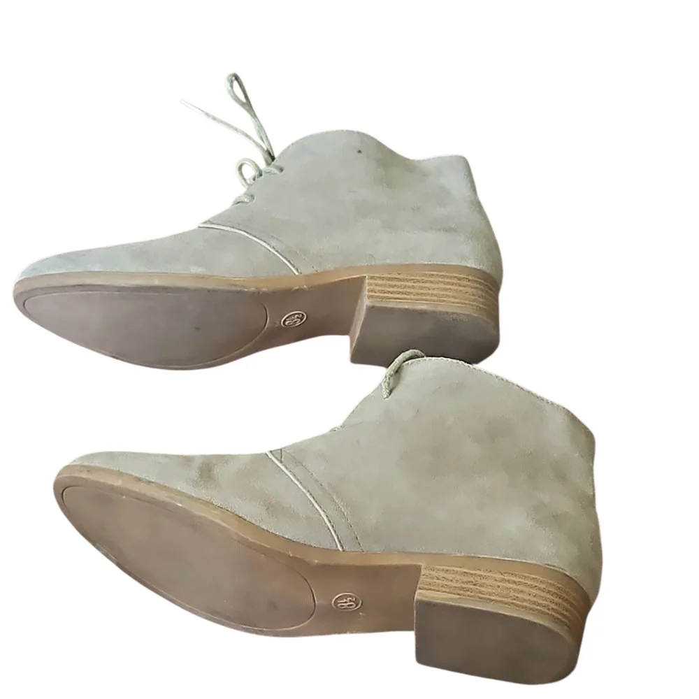 Mossimo Supply Co. Tan Women's Flats Suede Lace-up Size 8.5